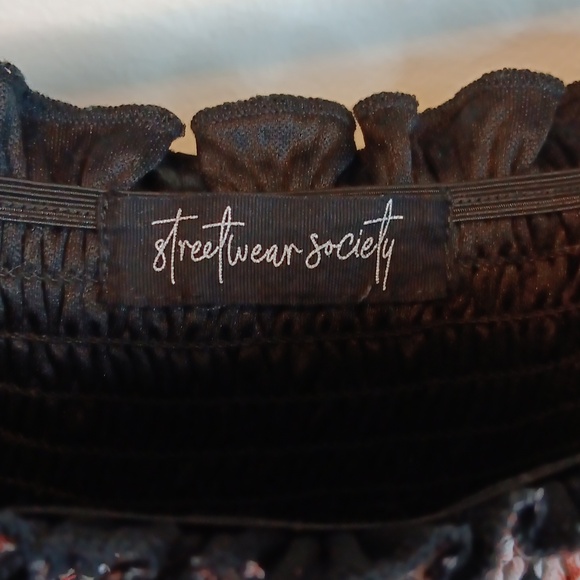 SWS floral romper with train - Picture 5 of 12